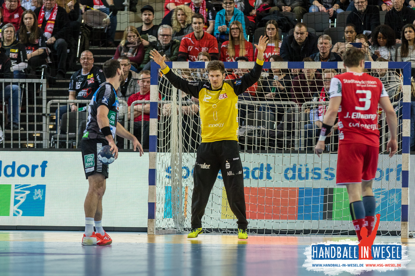 HC Rhein Vikings - TuSEM Essen 32:29 (17:14) / 2.Liga / DKB Hand